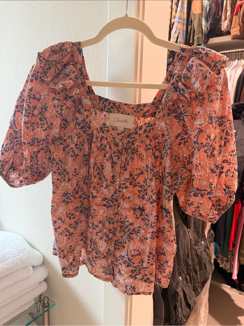 Cleobella Coral & Navy Floral Puff-Sleeve Blouse